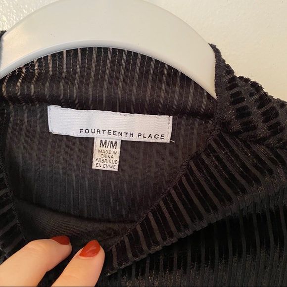 Flutter Sleeve Velvet Top - “Corduroy” Lines - Picture 3 of 4